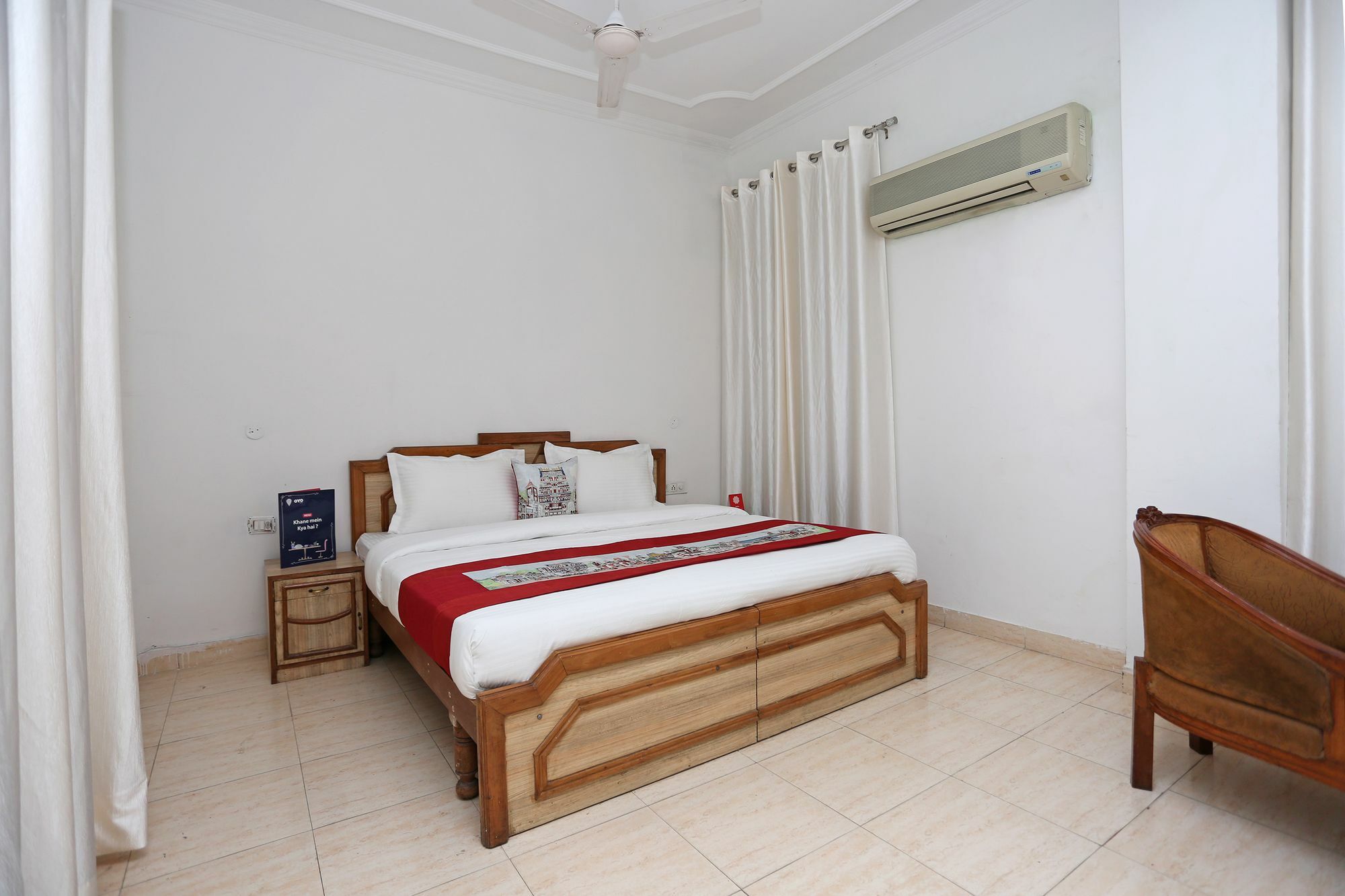 Oyo 10072 Hotel Amrit Regency Dehradun Luaran gambar
