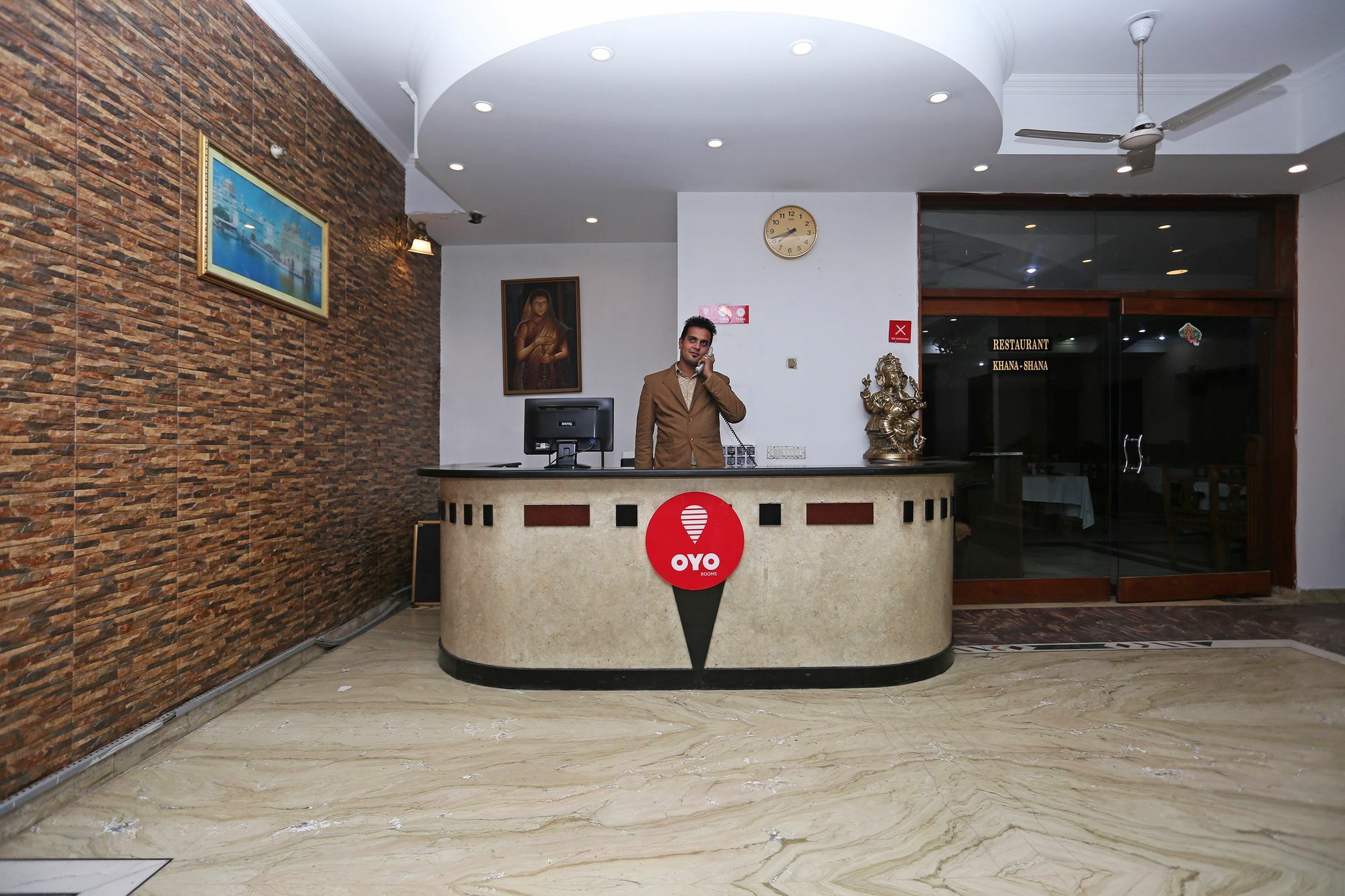 Oyo 10072 Hotel Amrit Regency Dehradun Luaran gambar